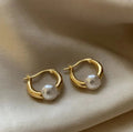 Stunning Gold Earring for Daily Wear