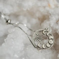 Elegant Pendant for Every Occasion