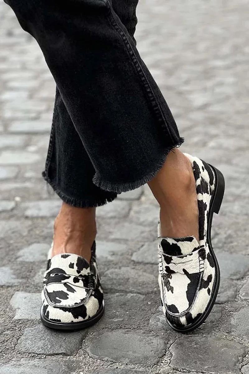 Chic Orthopedic Shoes with Unique Design