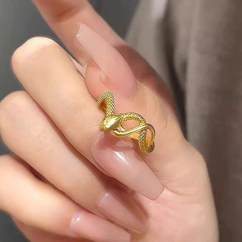 Stunning Gold Ring for Daily Wear