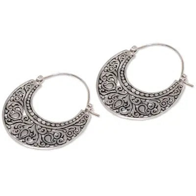 Charming Earring for Any Occasion