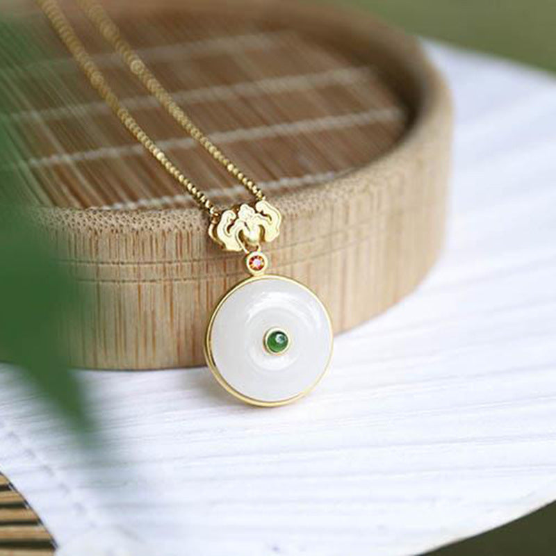Elegant Silver Necklace for Every Occasion