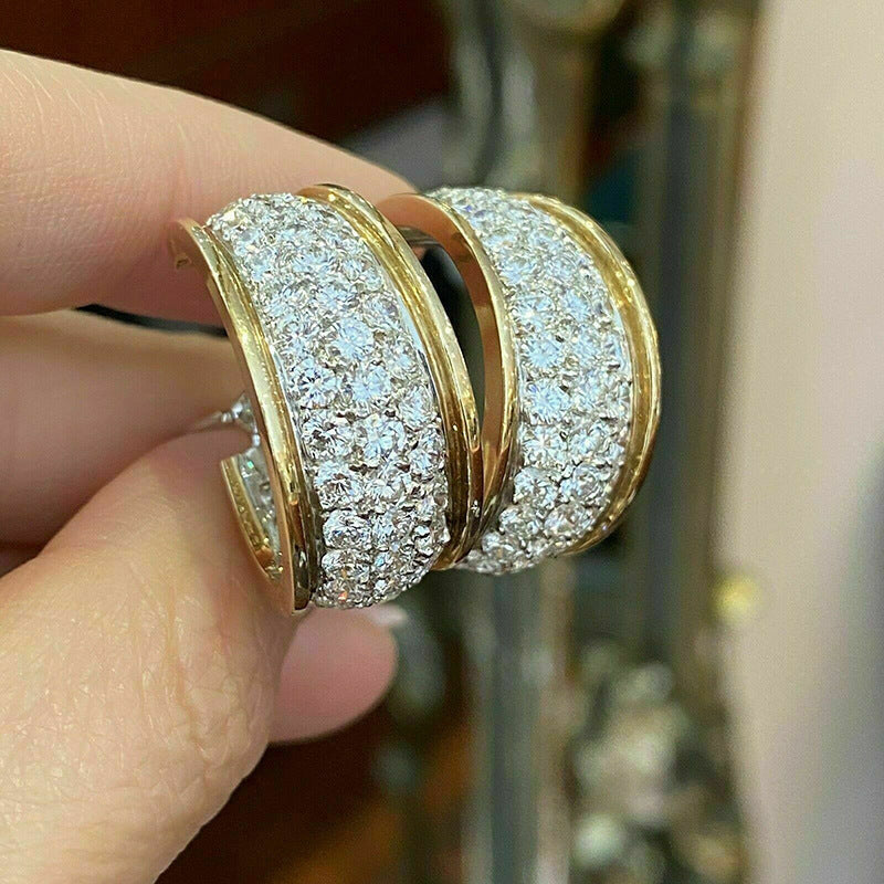 Charming Piece for Any Occasion