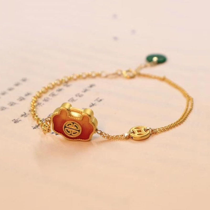 Beautiful Bracelet with Unique Style