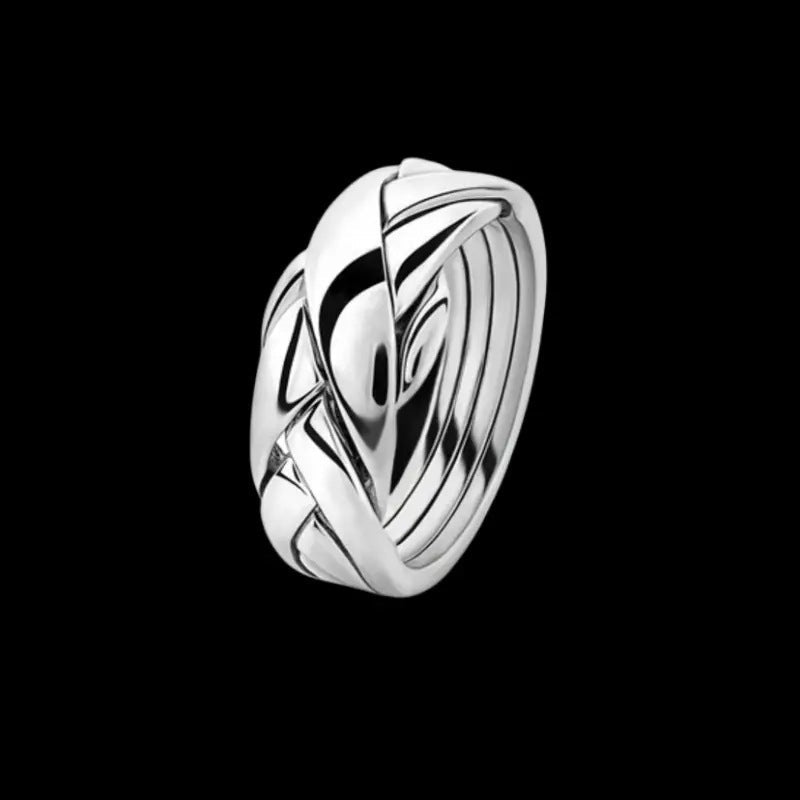Classic Silver Ring with Timeless Appeal