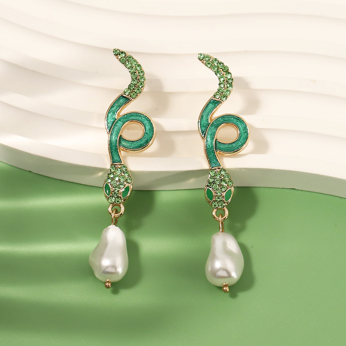 Elegant Pearl Earring for Every Occasion