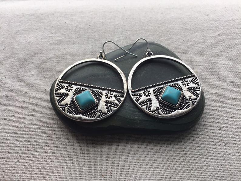 Stunning Earring for Daily Wear