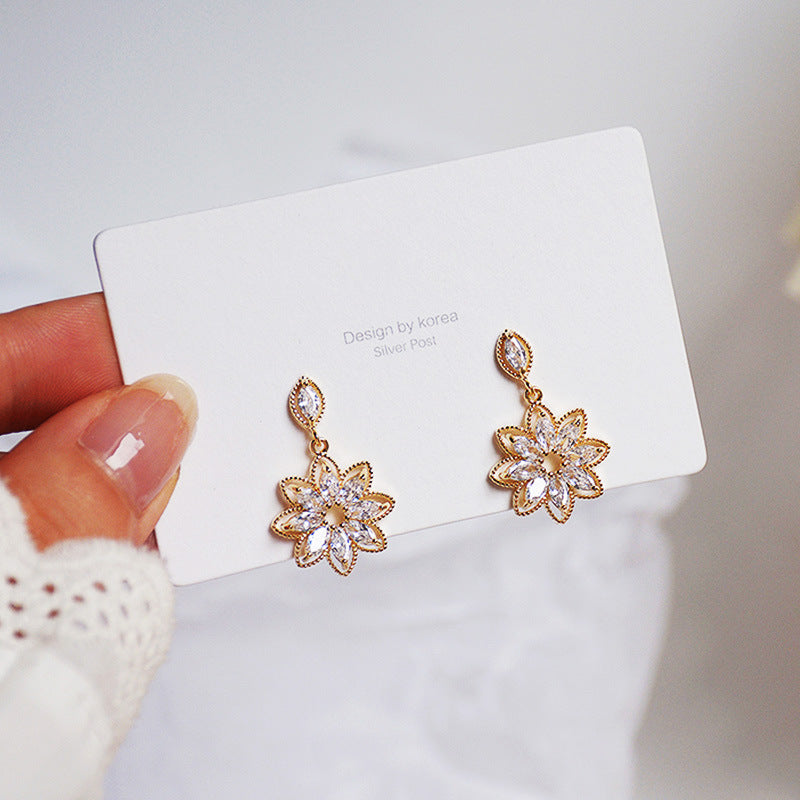 Elegant Earring for Every Occasion