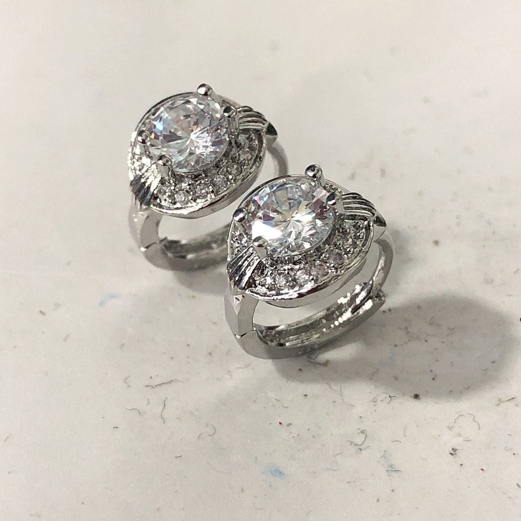 Charming Earring for Any Occasion