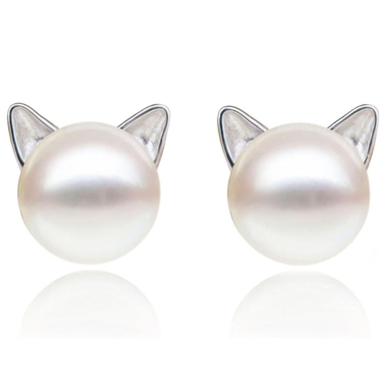 Delicate Artisan Pearl Necklace