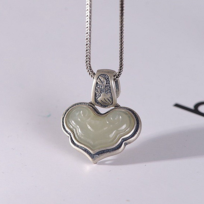 Beautiful Silver Necklace with Unique Style