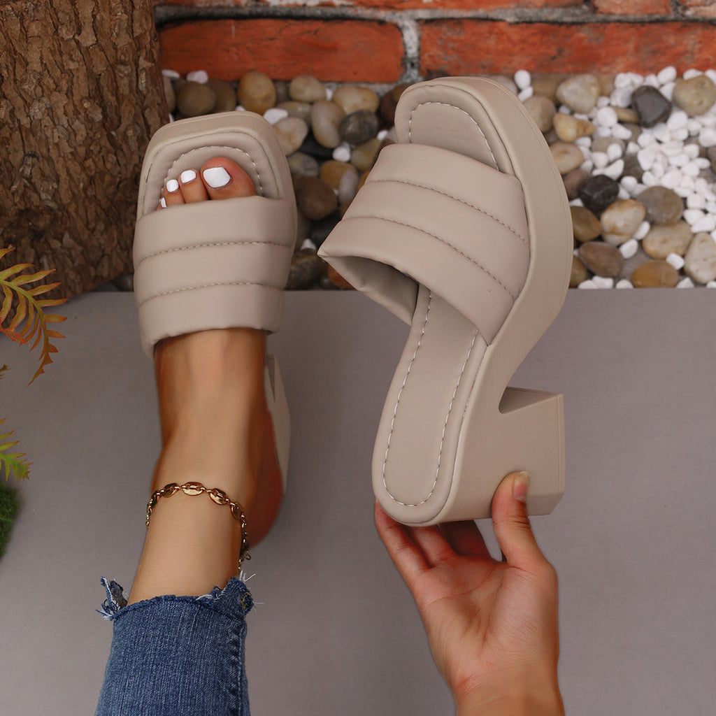 Graceful Orthopedic Sandals for Modern Look