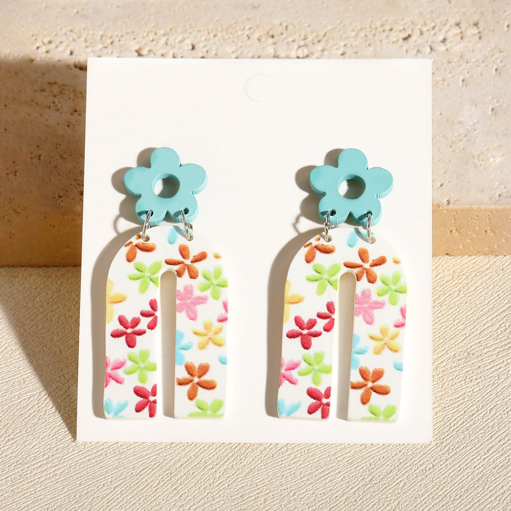 Charming Piece for Any Occasion