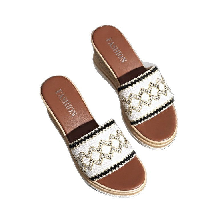Graceful Orthopedic Sandals for Modern Look
