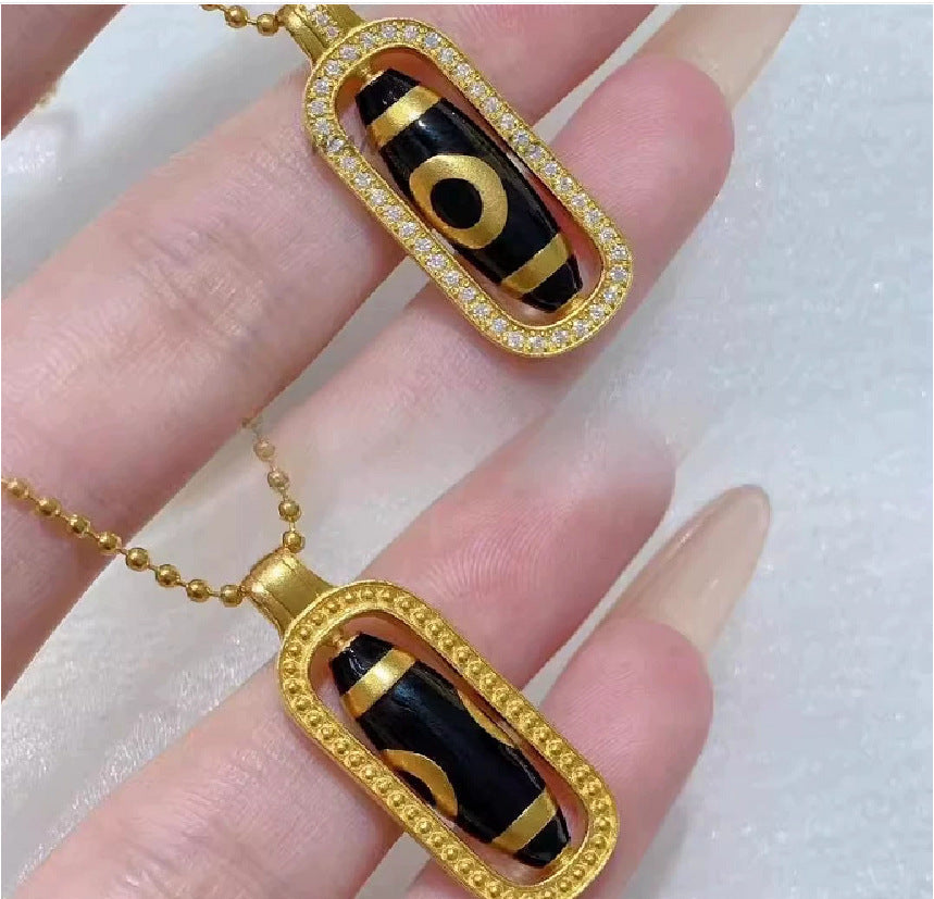 Charming Piece for Any Occasion