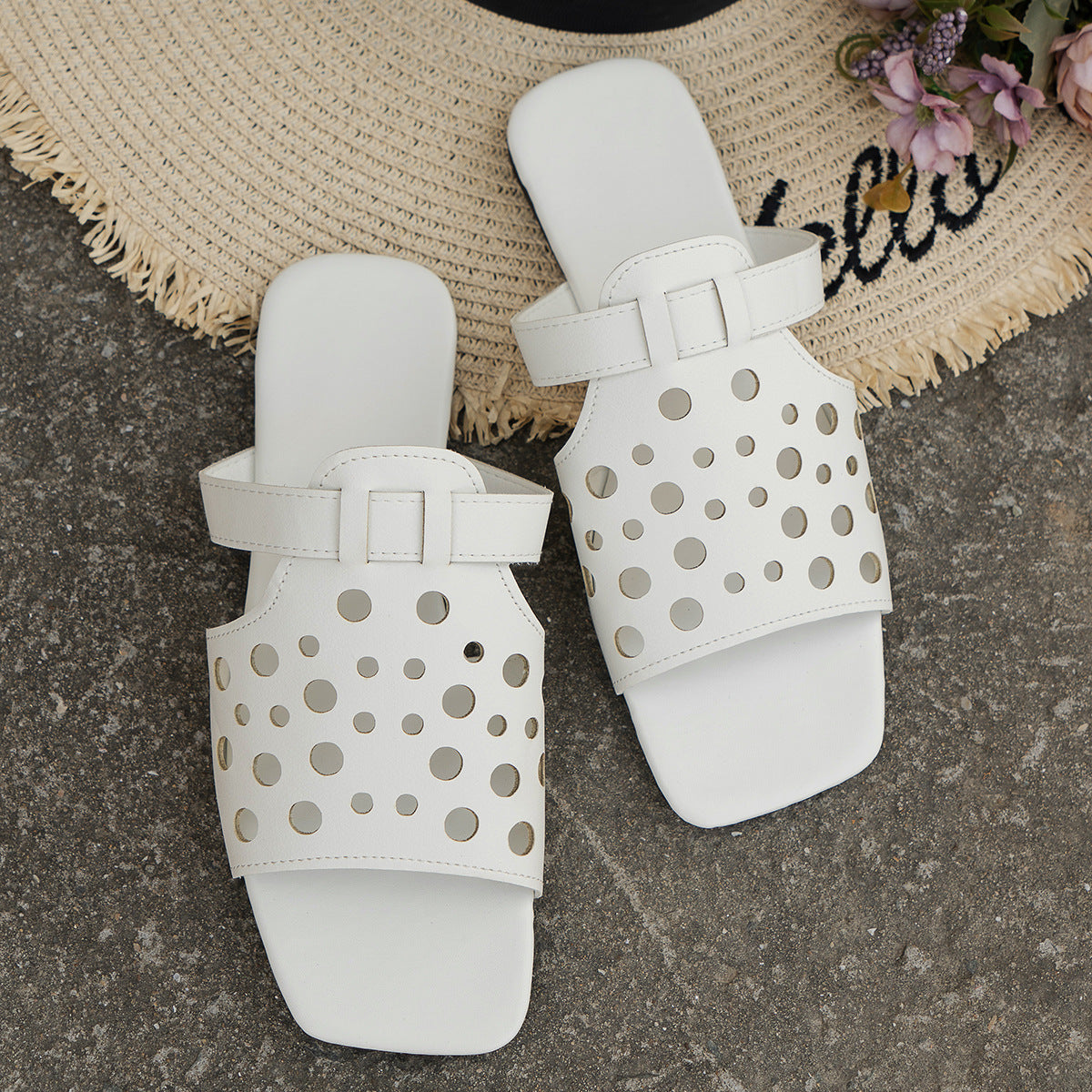 Chic Orthopedic Sandals with Unique Design