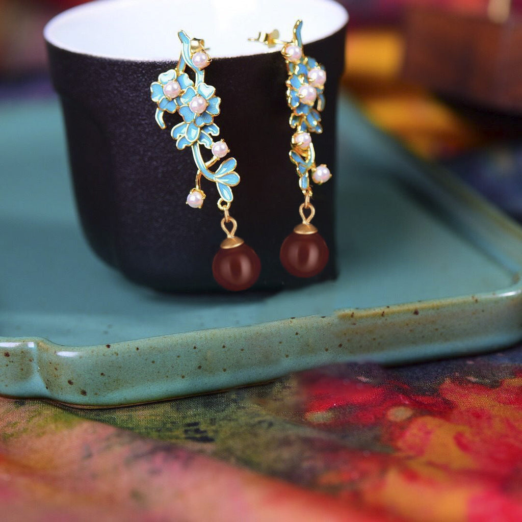 Charming Earring for Any Occasion