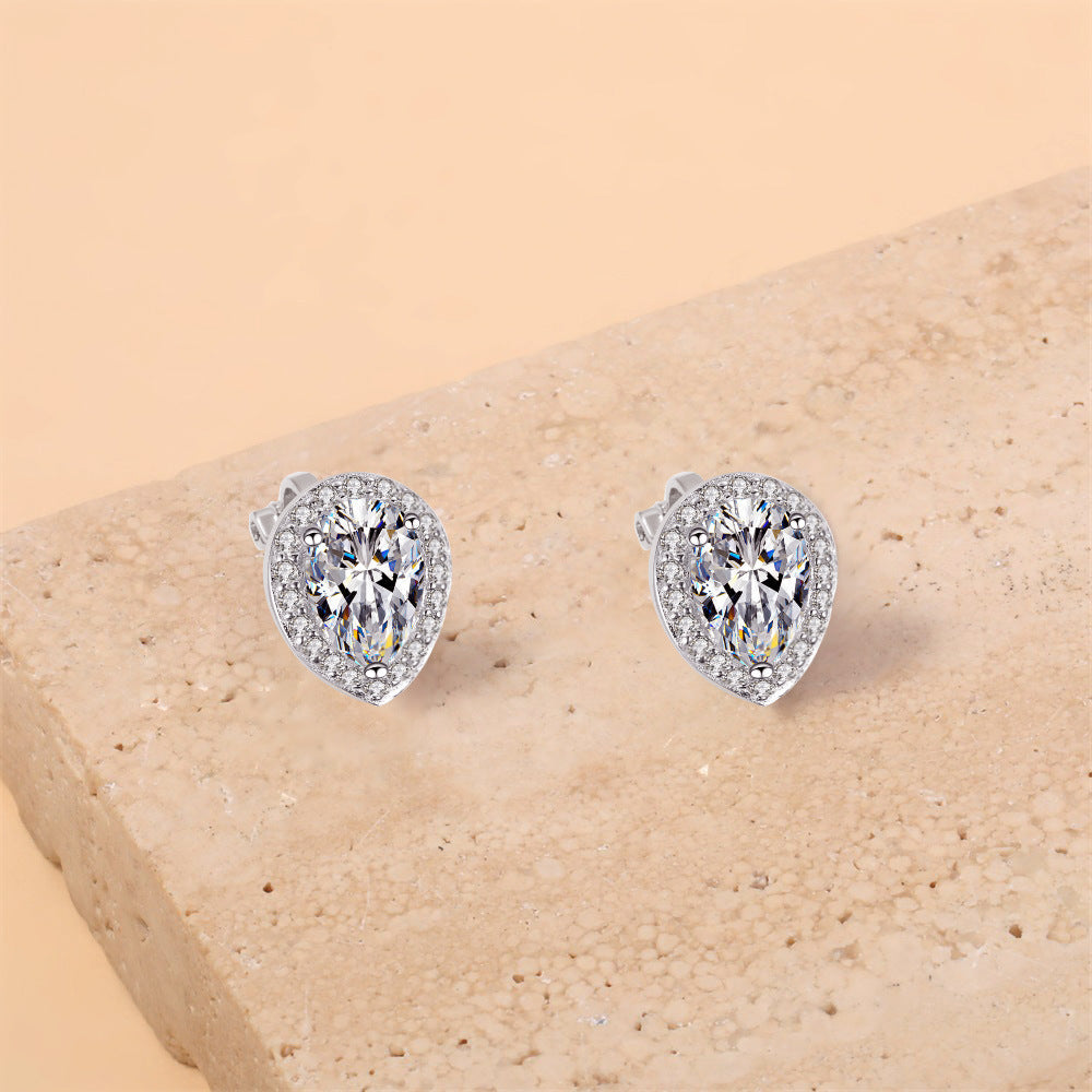 Charming Earring for Any Occasion