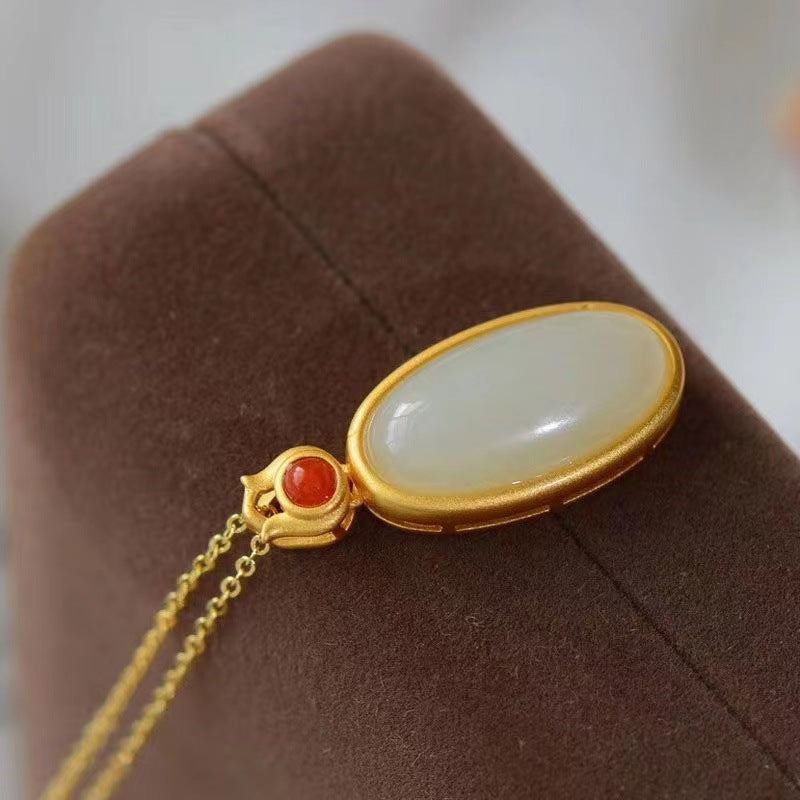 Charming Silver Necklace for Any Occasion