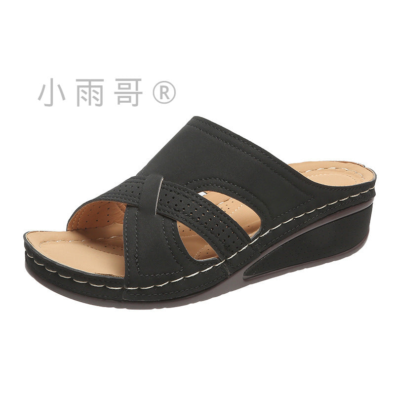 Chic Orthopedic Sandals with Unique Design