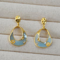 Classic Gold Earring with Timeless Appeal