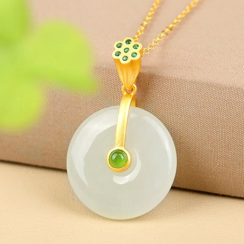 Charming Gold Necklace for Any Occasion