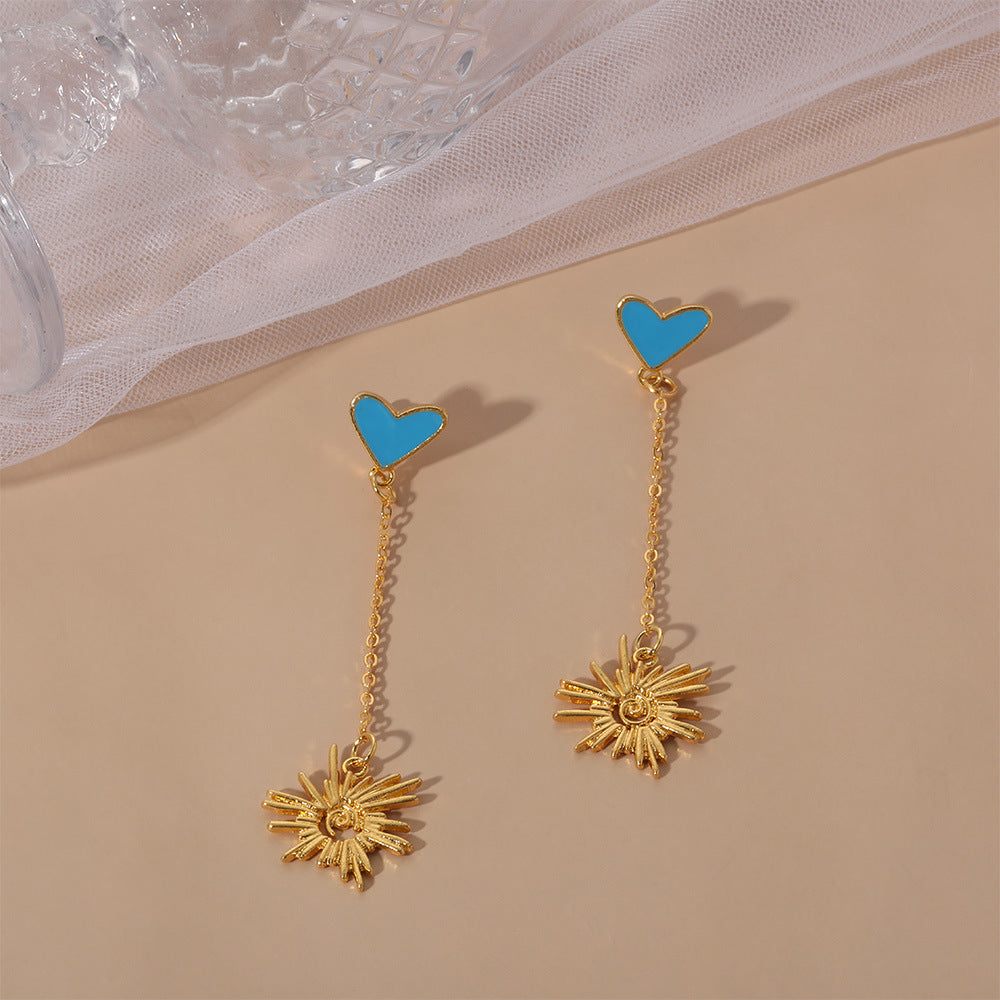 Vintage Handmade Gold Earring