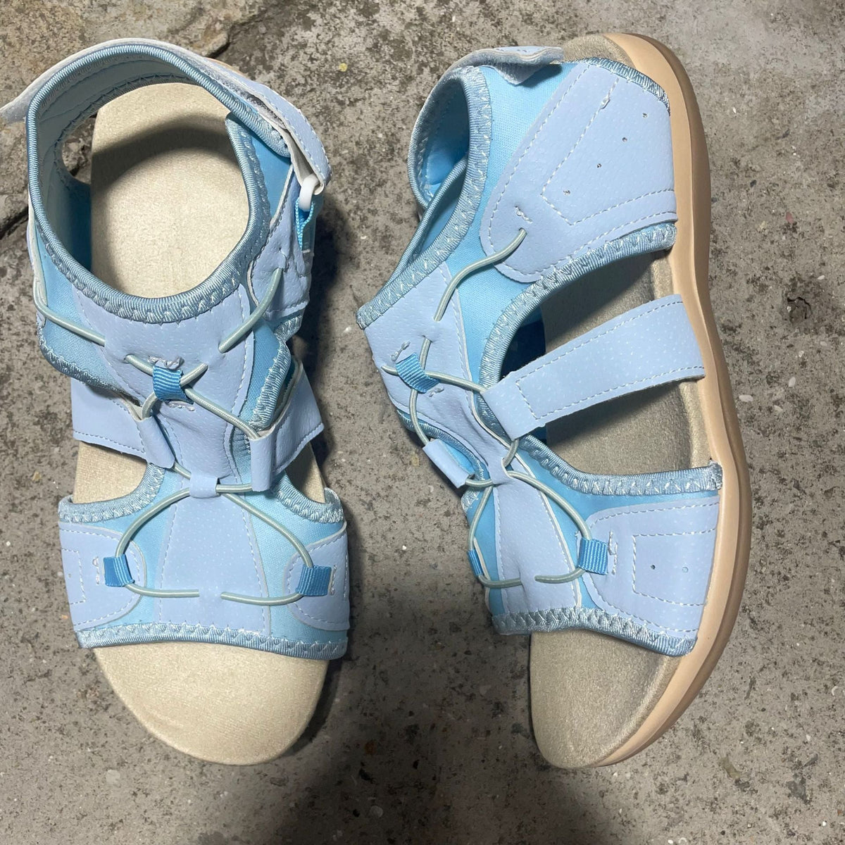 Graceful Orthopedic Sandals for Modern Look
