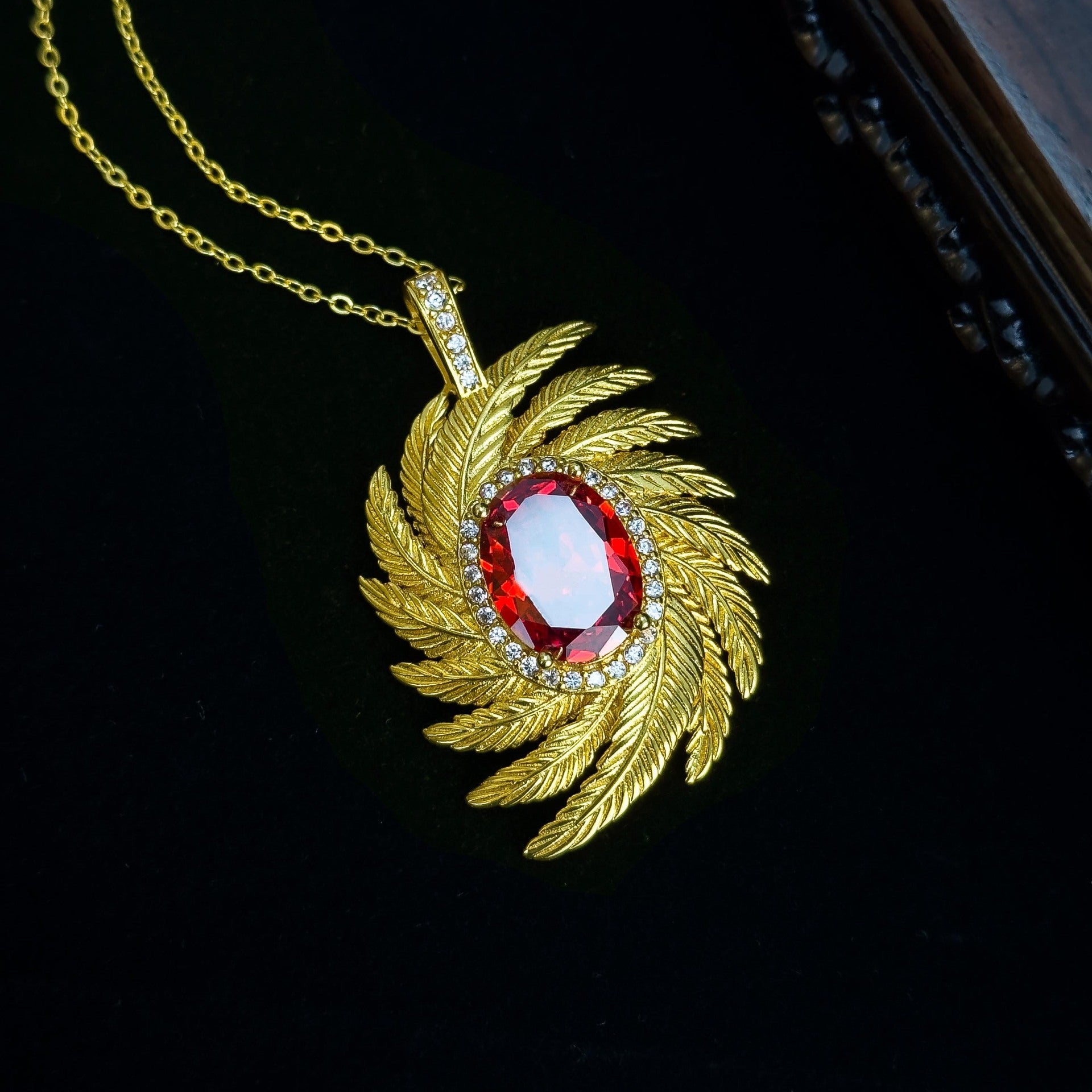 Classic Silver Necklace with Timeless Appeal