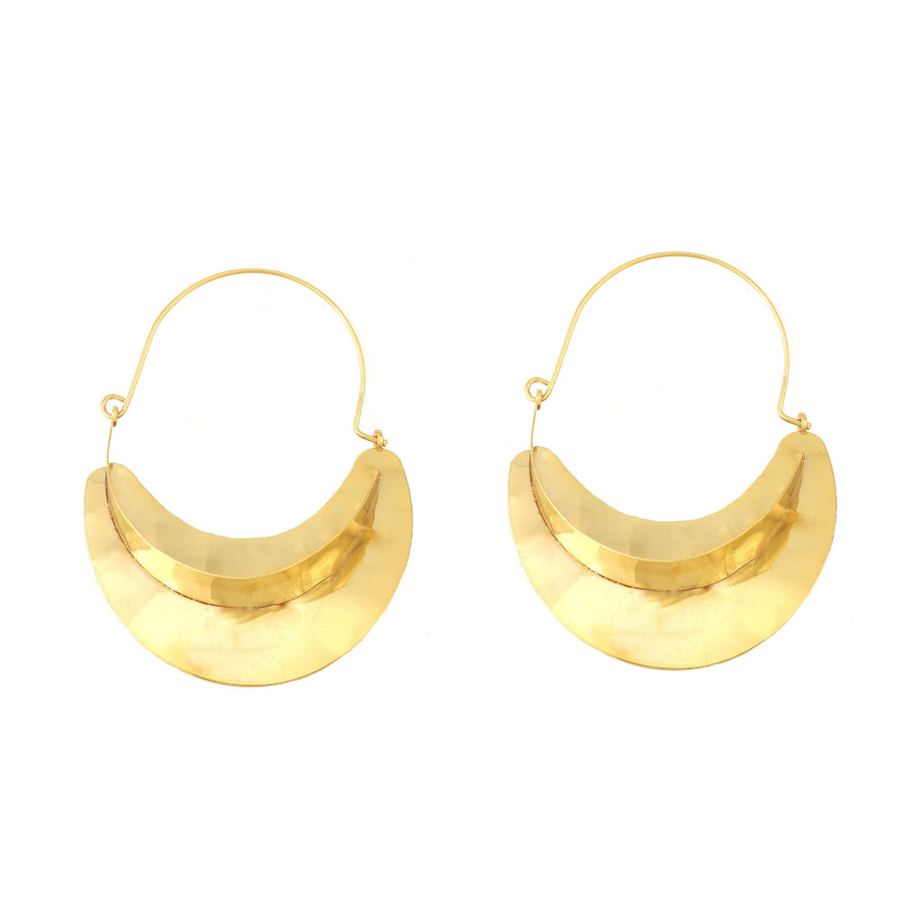 Romantic Gold Earring for Special Moments