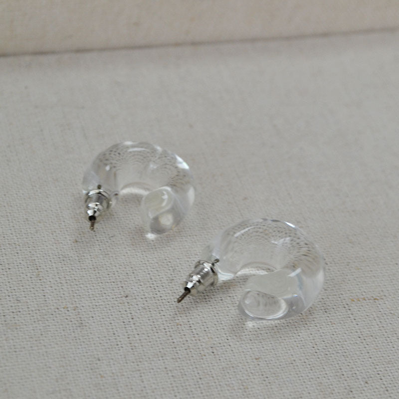Charming Earring for Any Occasion