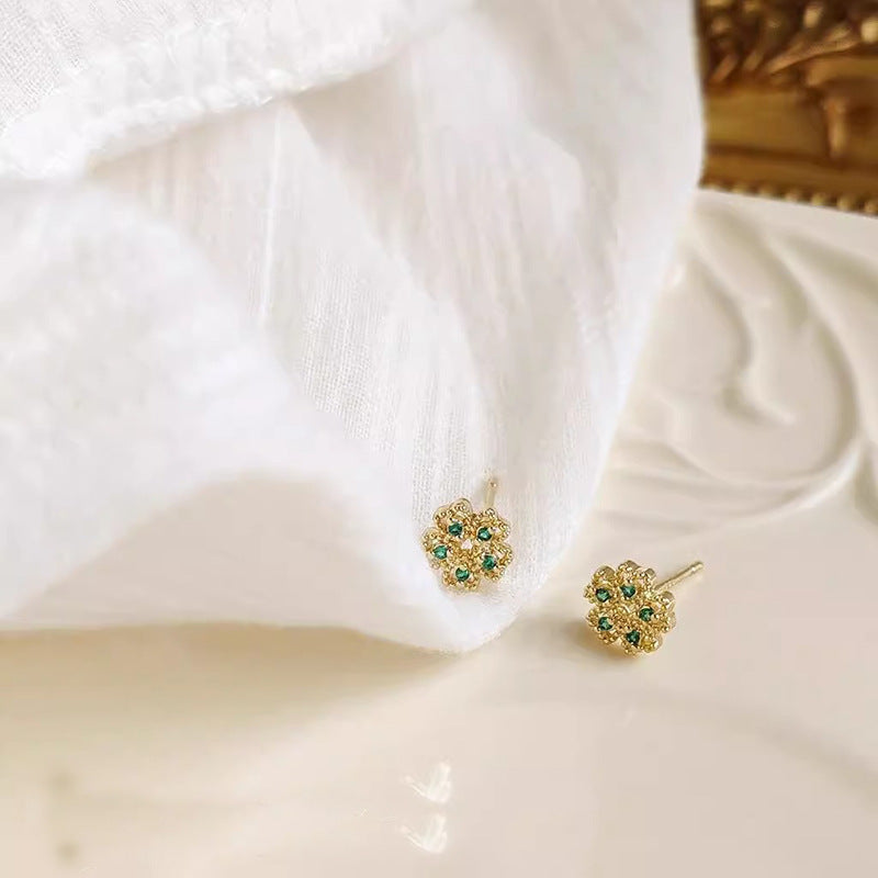 Romantic Earring for Special Moments