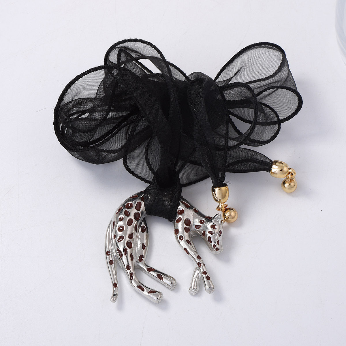 Charming Piece for Any Occasion