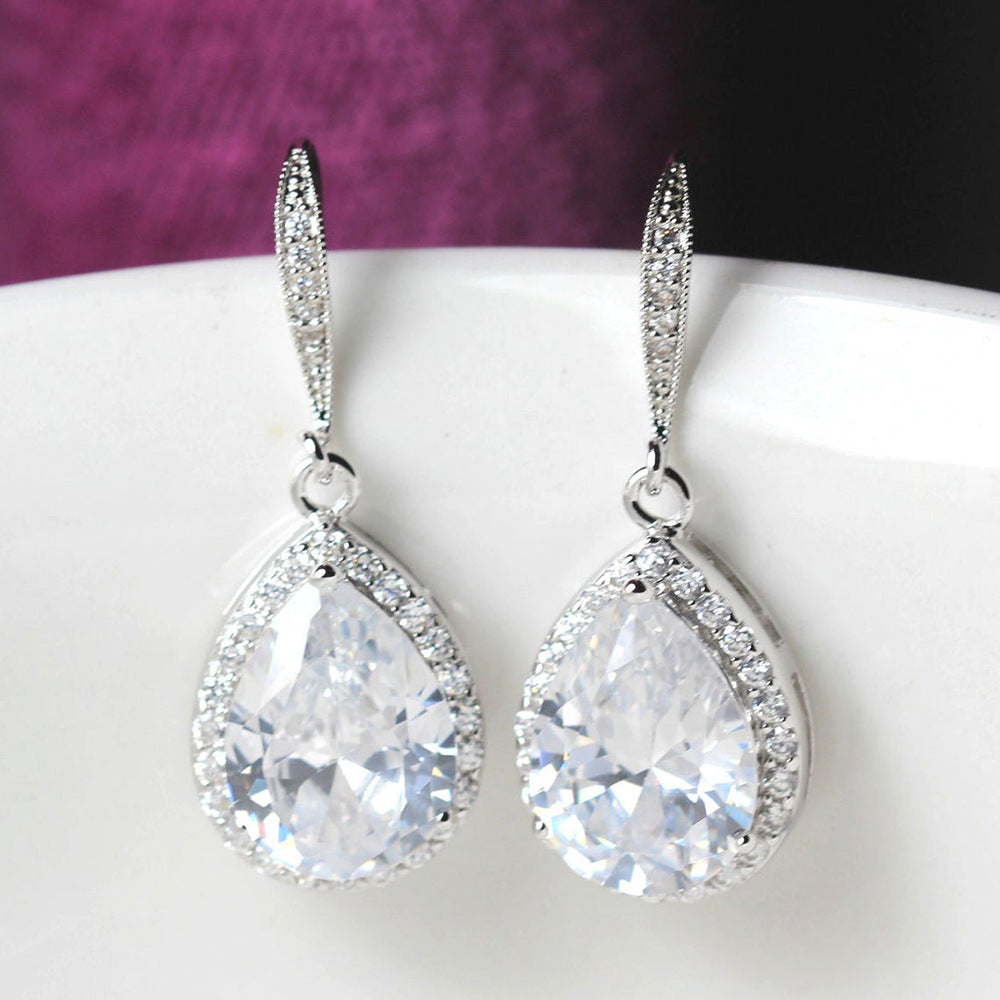 Charming Earring for Any Occasion