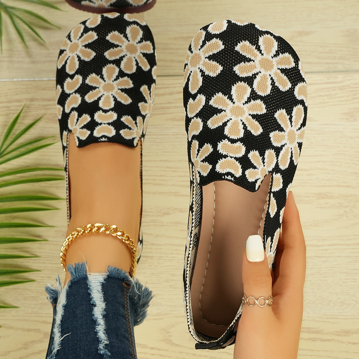 Chic Orthopedic Shoes with Unique Design