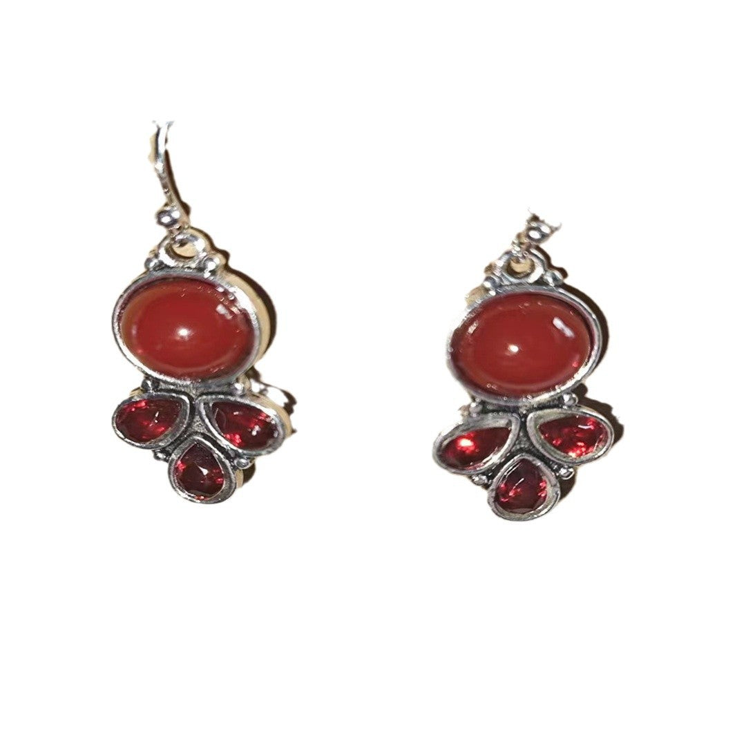 Charming Earring for Any Occasion