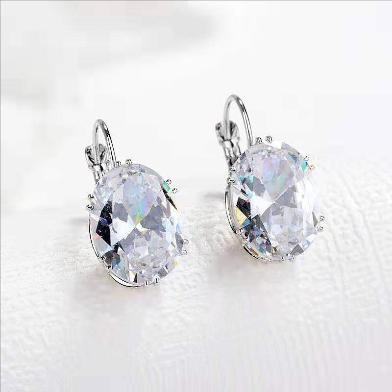 Elegant Earring for Every Occasion