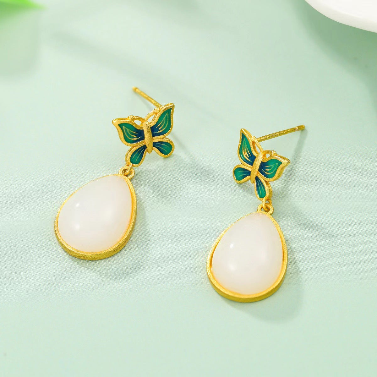 Romantic Earring for Special Moments