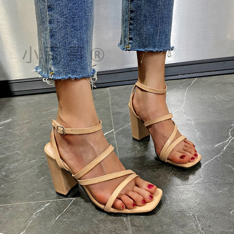 Graceful Orthopedic Sandals for Modern Look