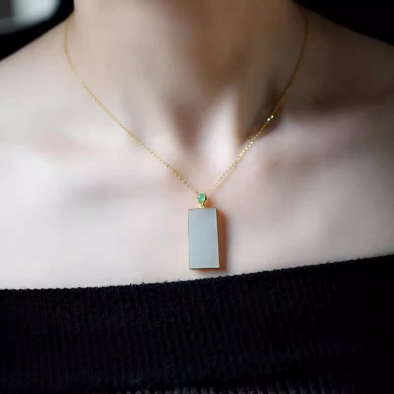 Romantic Gold Pendant for Special Moments