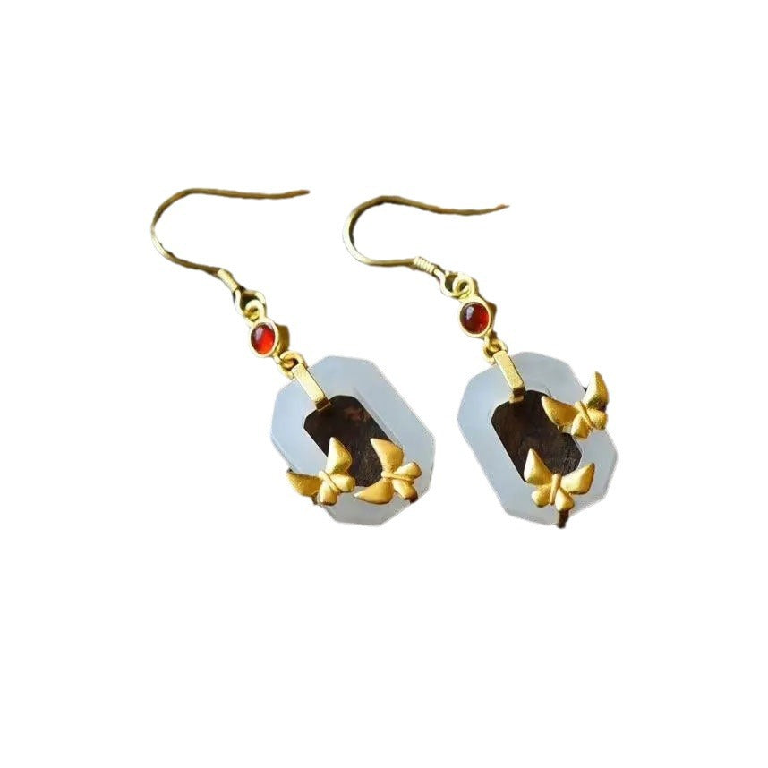 Beautiful Gold Earring with Unique Style