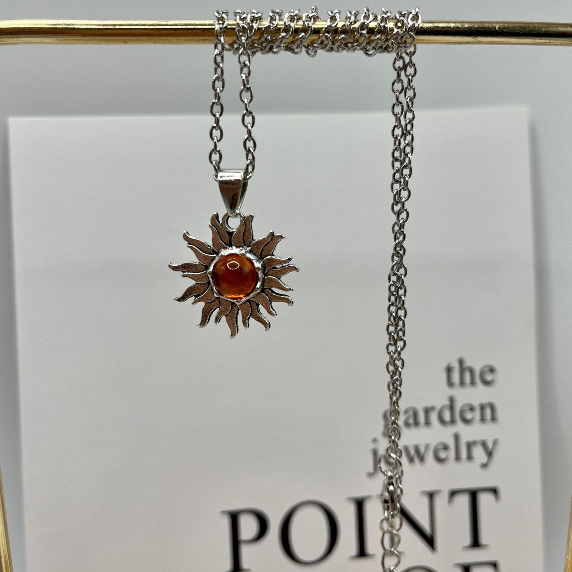 Stunning Necklace for Daily Wear