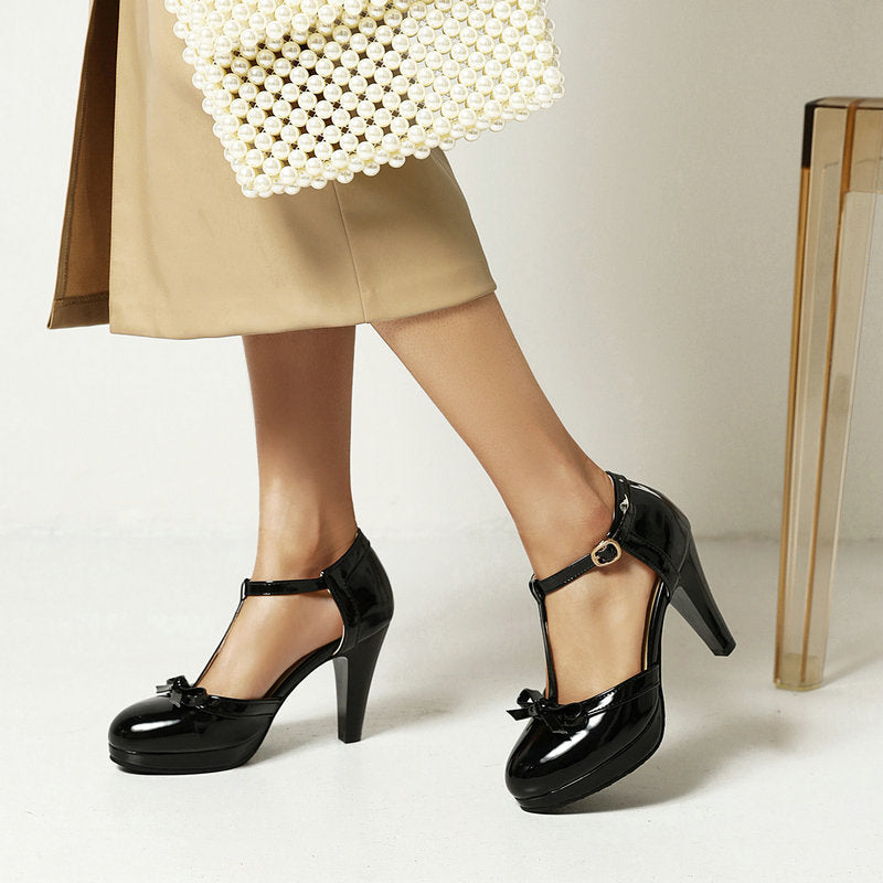 Chic Orthopedic Shoes with Unique Design