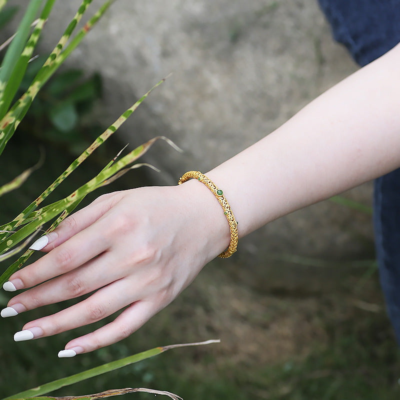 Beautiful Gold Bracelet with Unique Style