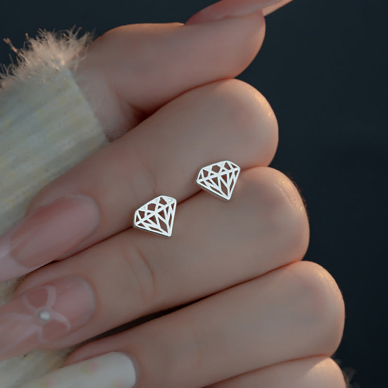 Classic Earring with Timeless Appeal
