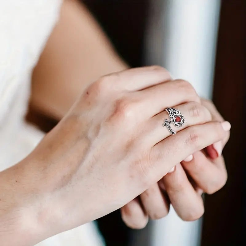 Classic Silver Ring with Timeless Appeal