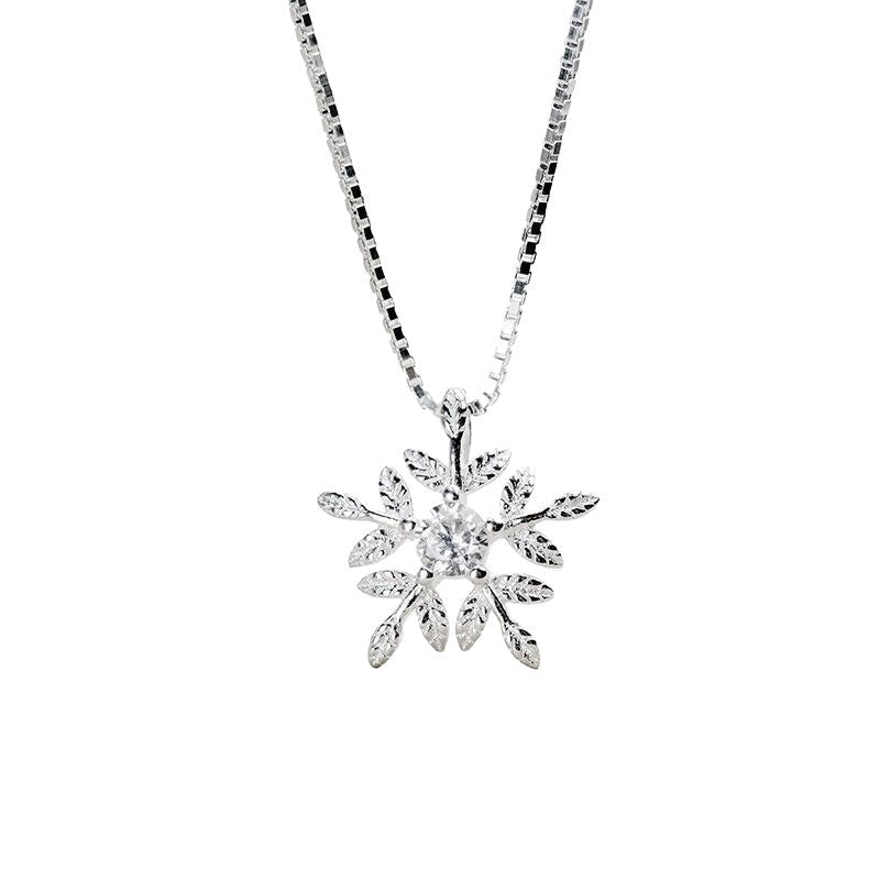 Stunning Silver Necklace for Daily Wear