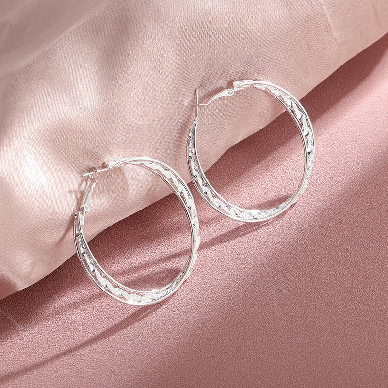 Stunning Silver Earring for Daily Wear