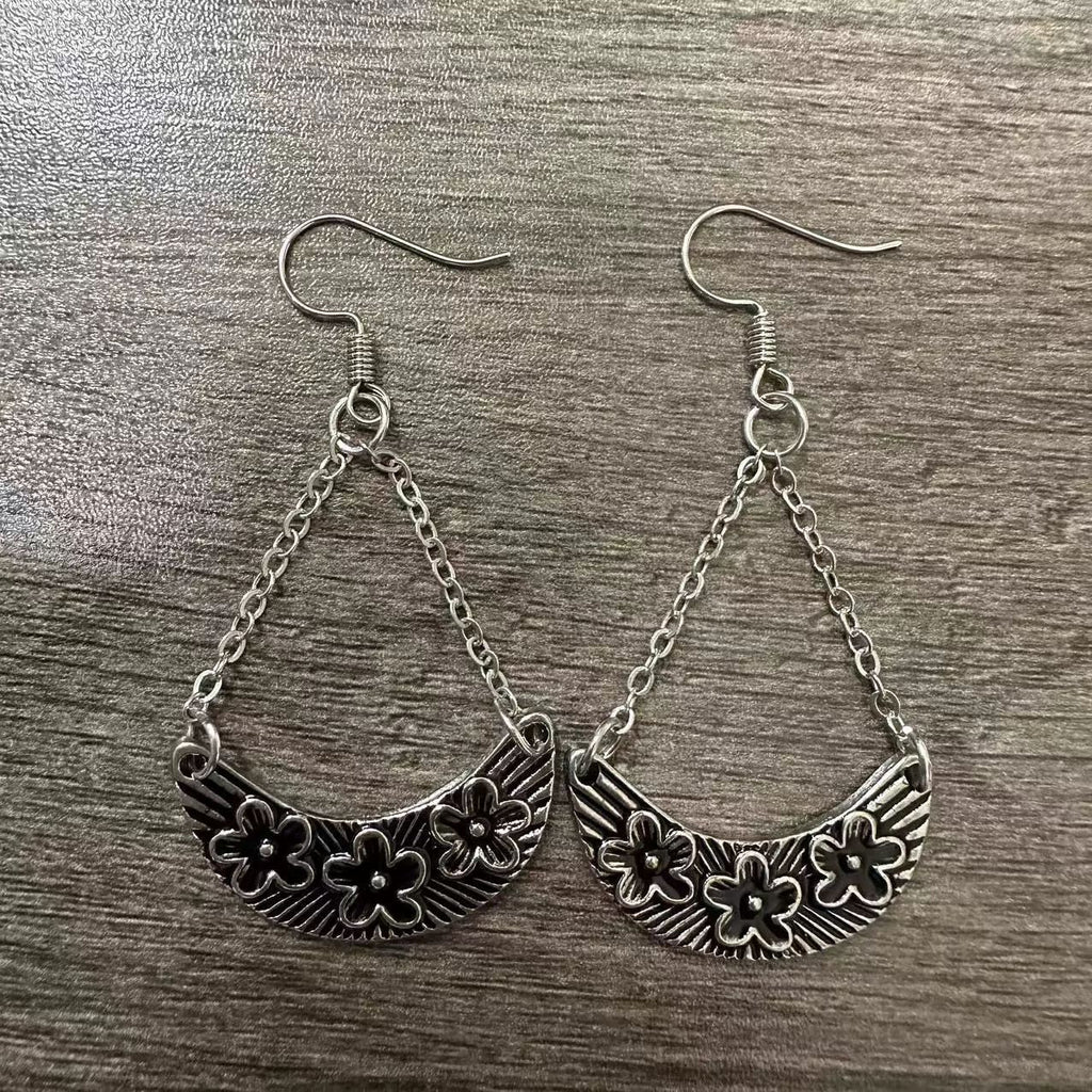 Romantic Earring for Special Moments