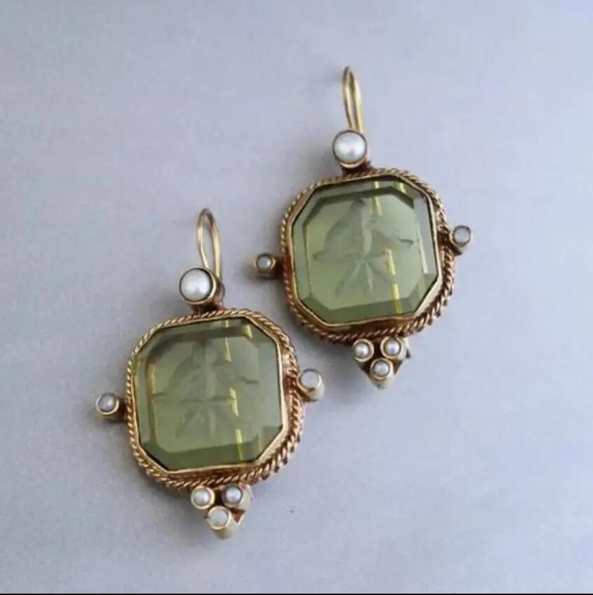 Classic Earring with Timeless Appeal